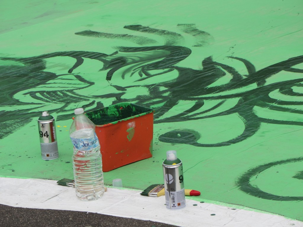 LA PEAU S'AFFICHE STREET ART