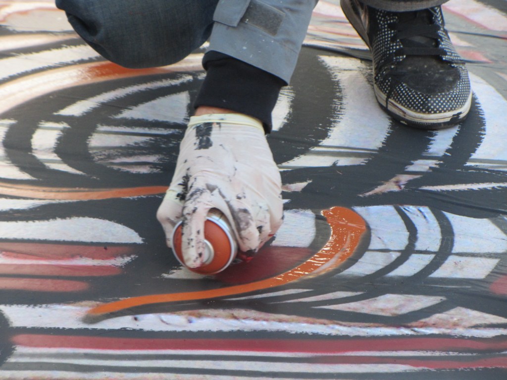 LA PEAU S'AFFICHE STREET ART