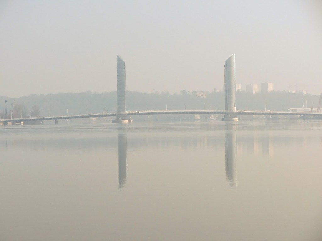 Fifty Shade of grey Bordeaux