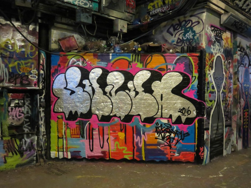 BANSKY TUNNEL LEAKE STREET