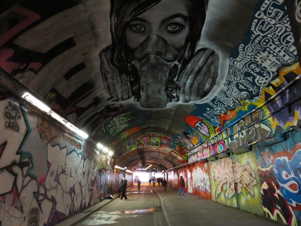 BANSKY TUNNEL LEAKE STREET