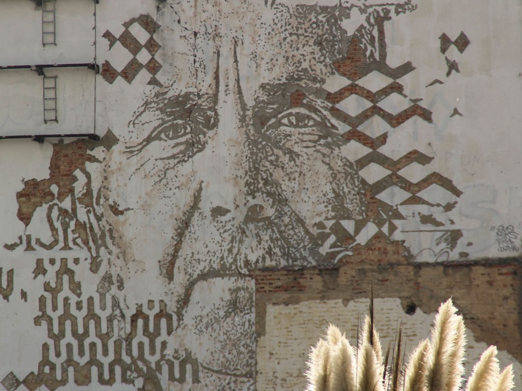 vhils-lisboa-lisbon-lisbonne-3